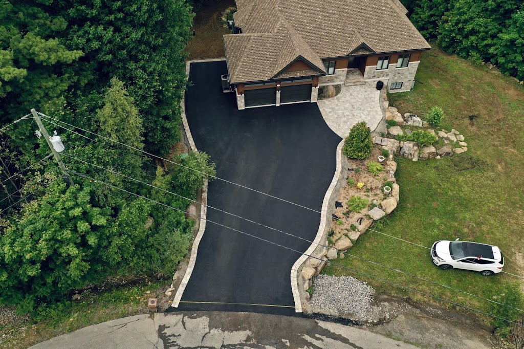 PAVÉ DU NORD ( PAVÉ-UNI ) | 103 Chem. des Pins, Sainte-Anne-des-Lacs, QC J0R 1B0, Canada | Phone: (450) 858-2849