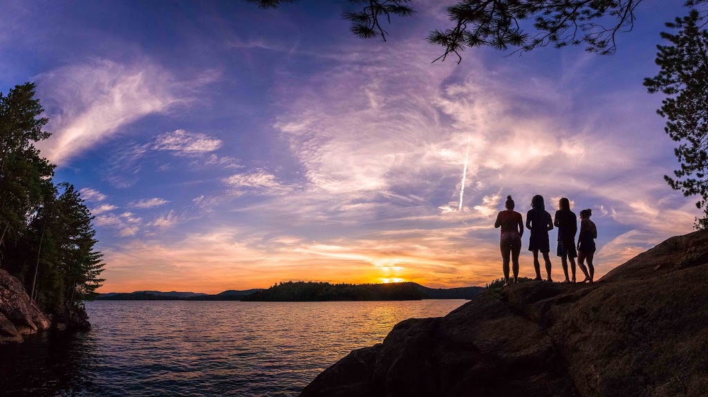 Parc régional du Poisson Blanc | 37 Chemin de la Truite, Notre-Dame-du-Laus, QC J0X 2M0, Canada | Phone: (819) 767-2999