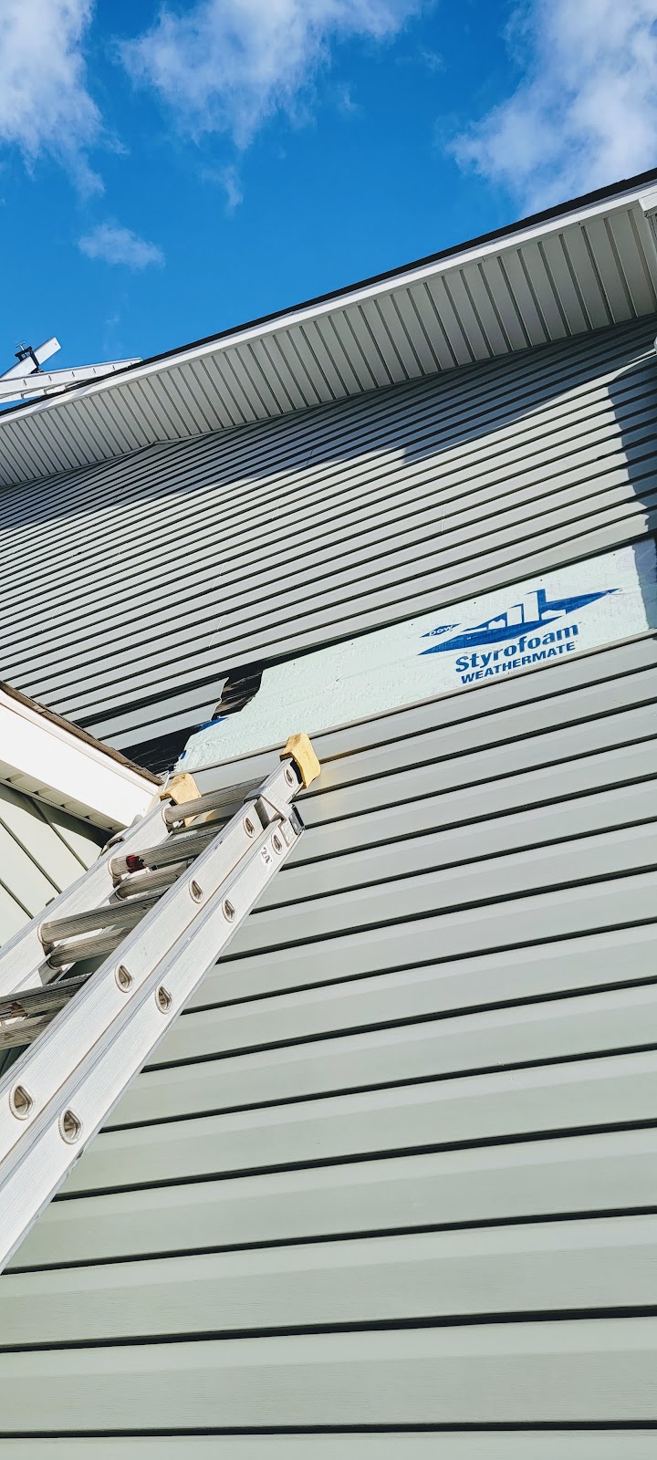 Urban Siding | 8 Sunmount Gardens SE, Calgary, AB T2X 2B1, Canada | Phone: (403) 354-4600