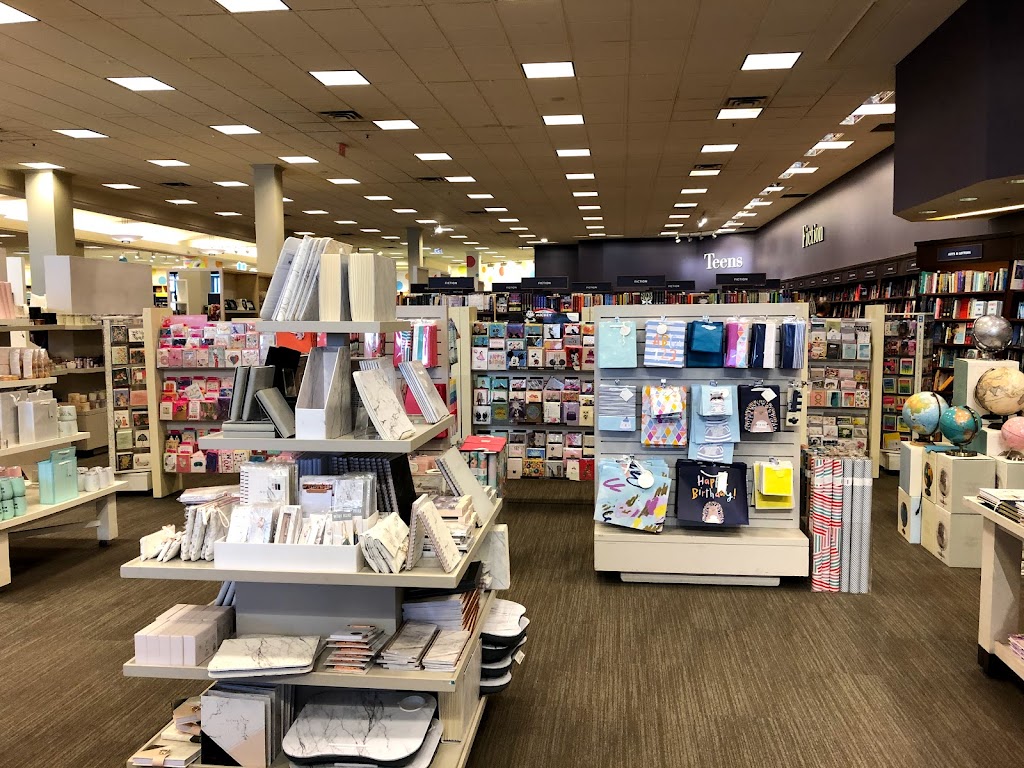 Chapters - Brampton | Market Hall, 52 Quarry Edge Dr, Brampton, ON L6V 4K2, Canada | Phone: (905) 456-7177