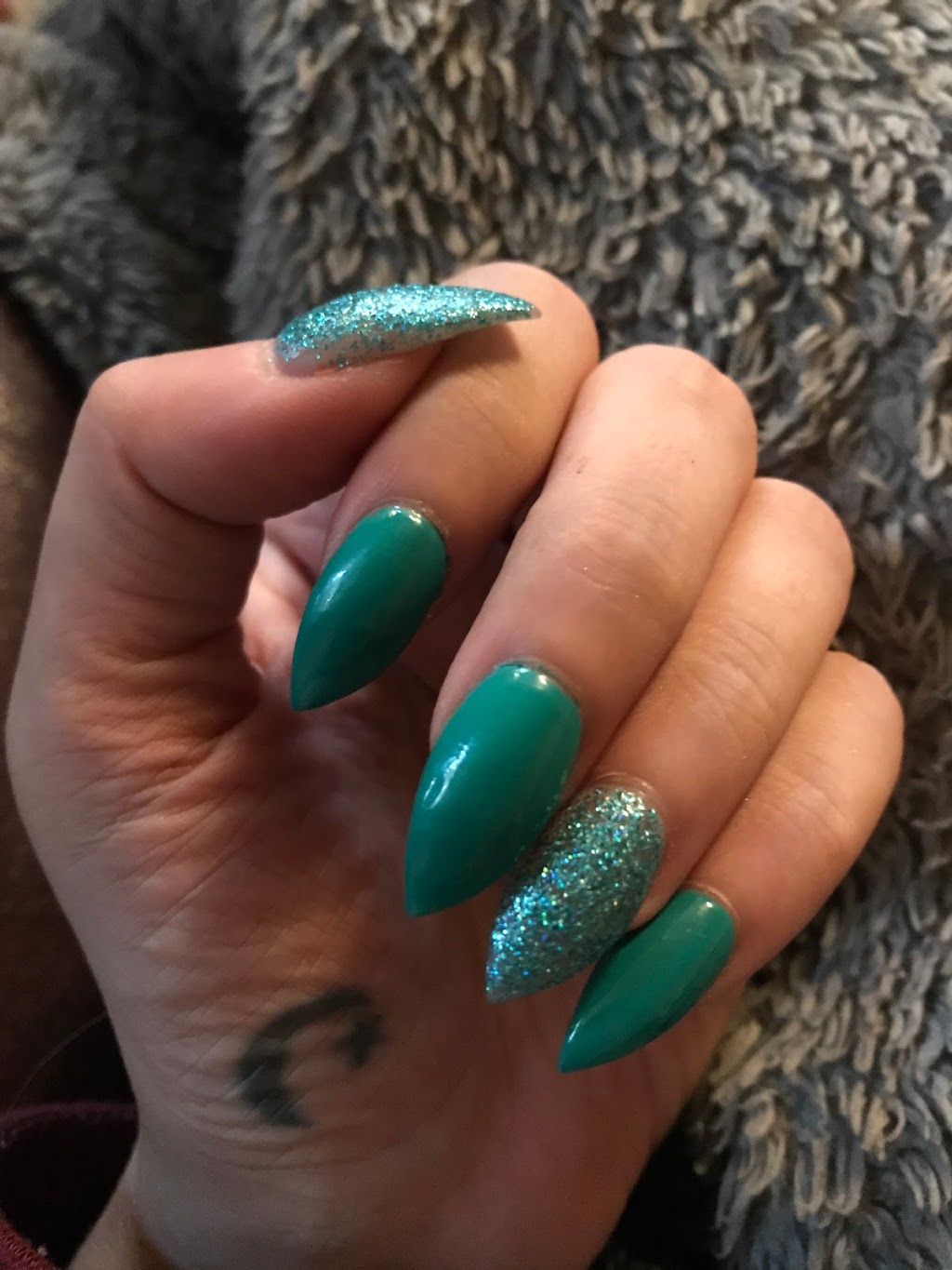 Le Nails | 1422 Millersport Hwy, Buffalo, NY 14221, USA | Phone: (716) 688-8879