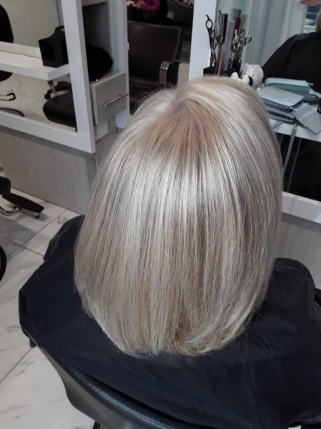 Salon de coiffure Andréanne | 825 Rue des Lievres, Farnham, QC J2N 3C6, Canada | Phone: (438) 863-5348