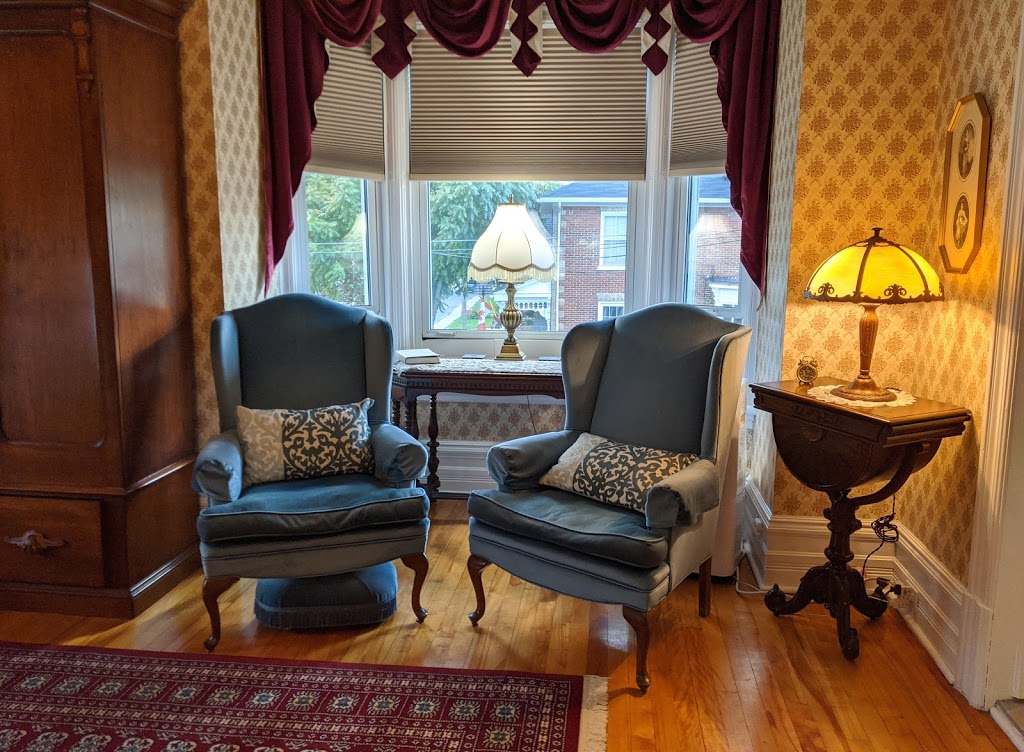 The Colonels Inn | 408 East St, Prescott, ON K0E 1T0, Canada | Phone: (613) 925-2159
