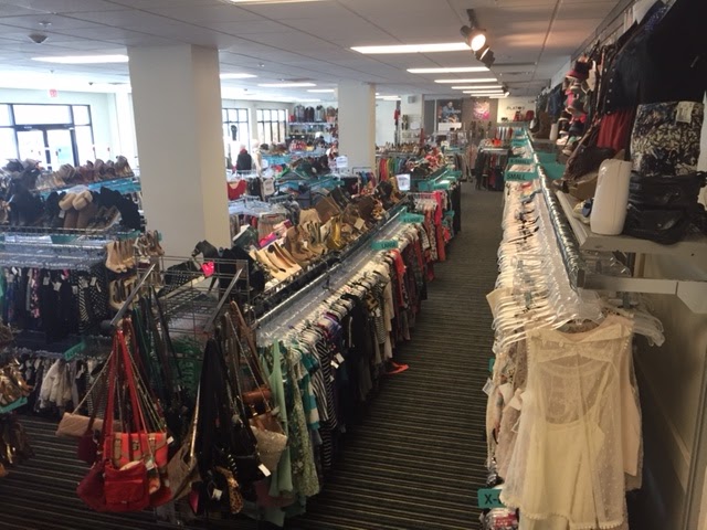 Platos Closet - East Amherst, NY | 9490 Transit Rd, East Amherst, NY 14051, USA | Phone: (716) 580-3400