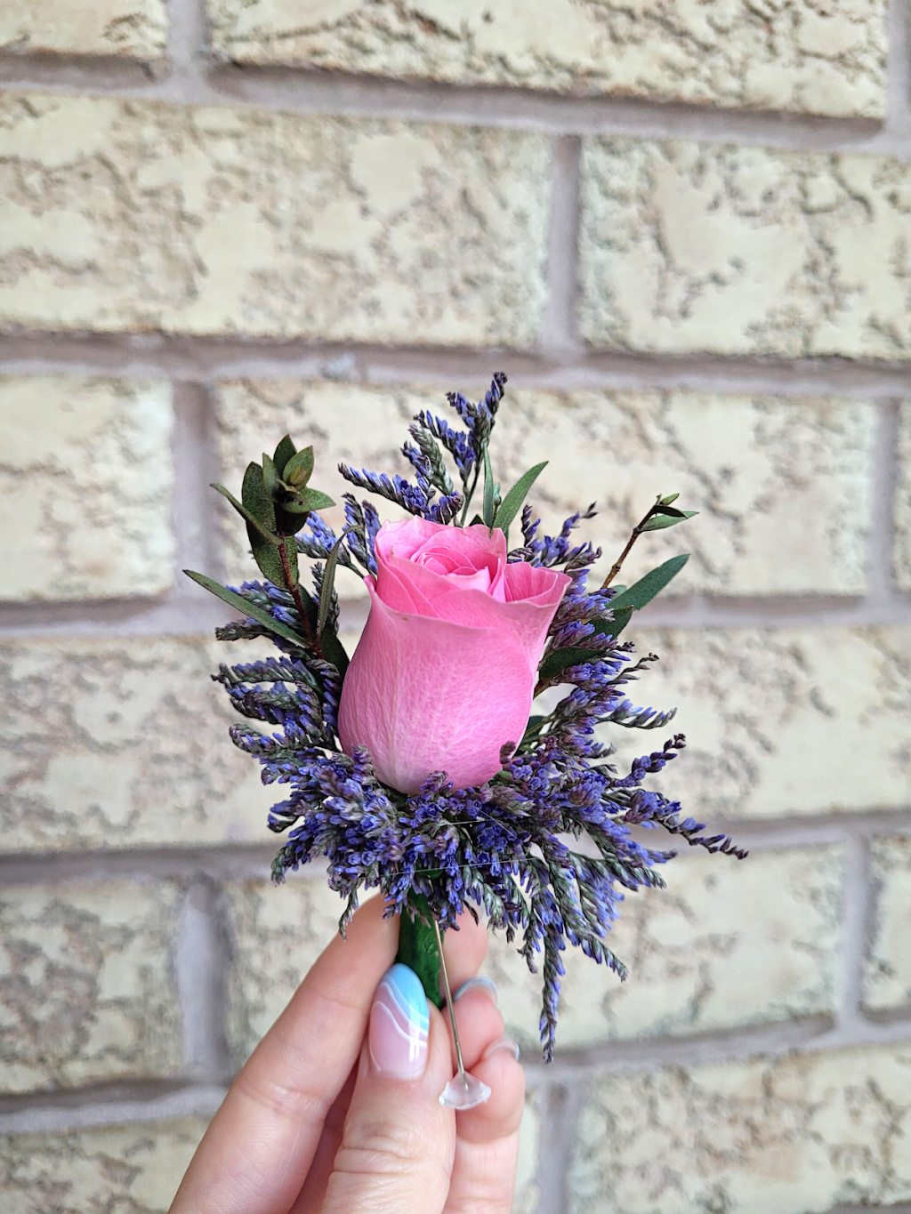 Lada Co. Florals | Edgerton Dr, Bowmanville, ON L1C 4S7, Canada | Phone: (647) 530-1522