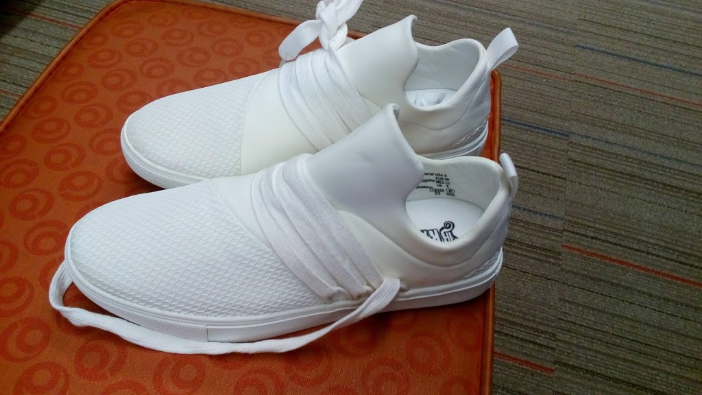 Payless ShoeSource | 650 Matheson Blvd W Unit 1, Mississauga, ON L5R 3T2, Canada | Phone: (905) 712-3010
