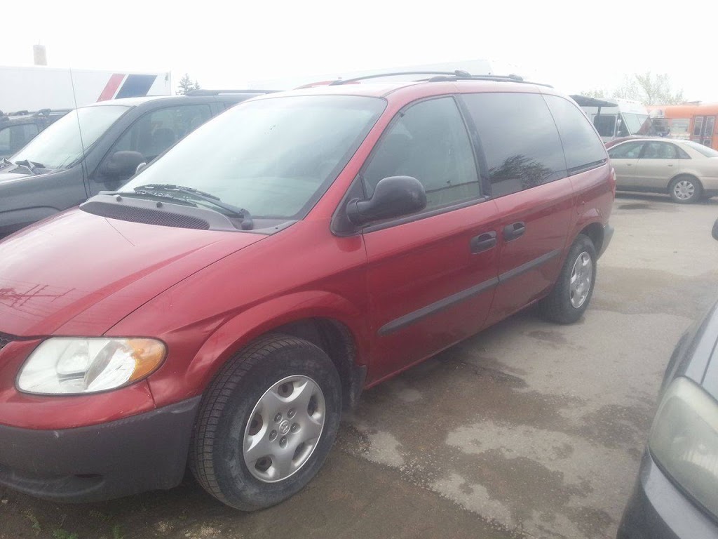 Shaws Auto Service And Parts Ltd | 595 Berry St, Winnipeg, MB R3H 0S2, Canada | Phone: (204) 783-2633