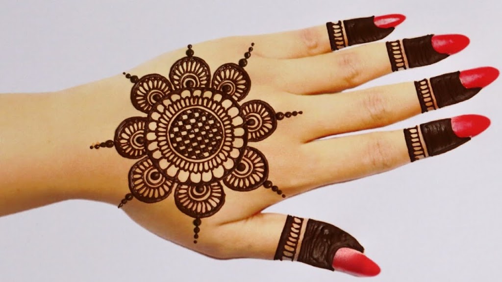 Mehndi artist | Chigwel Ct, Mississauga, ON L4T 1N3, Canada | Phone: (647) 472-3768