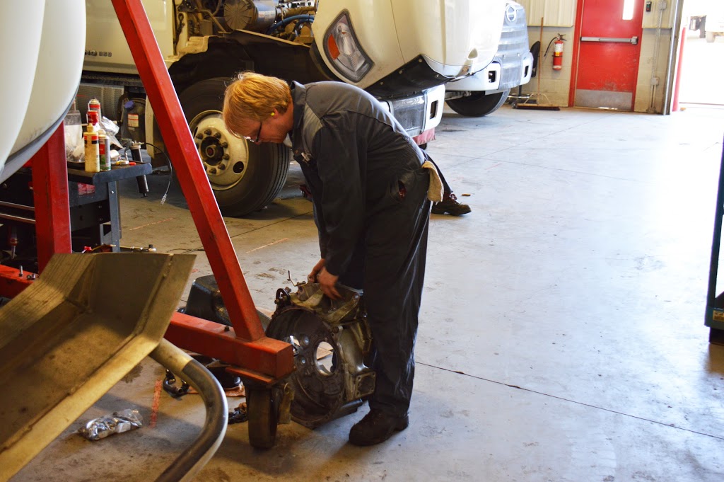 Hino Central Edmonton | 10931 184 St NW, Edmonton, AB T5S 0A6, Canada | Phone: (888) 909-4466