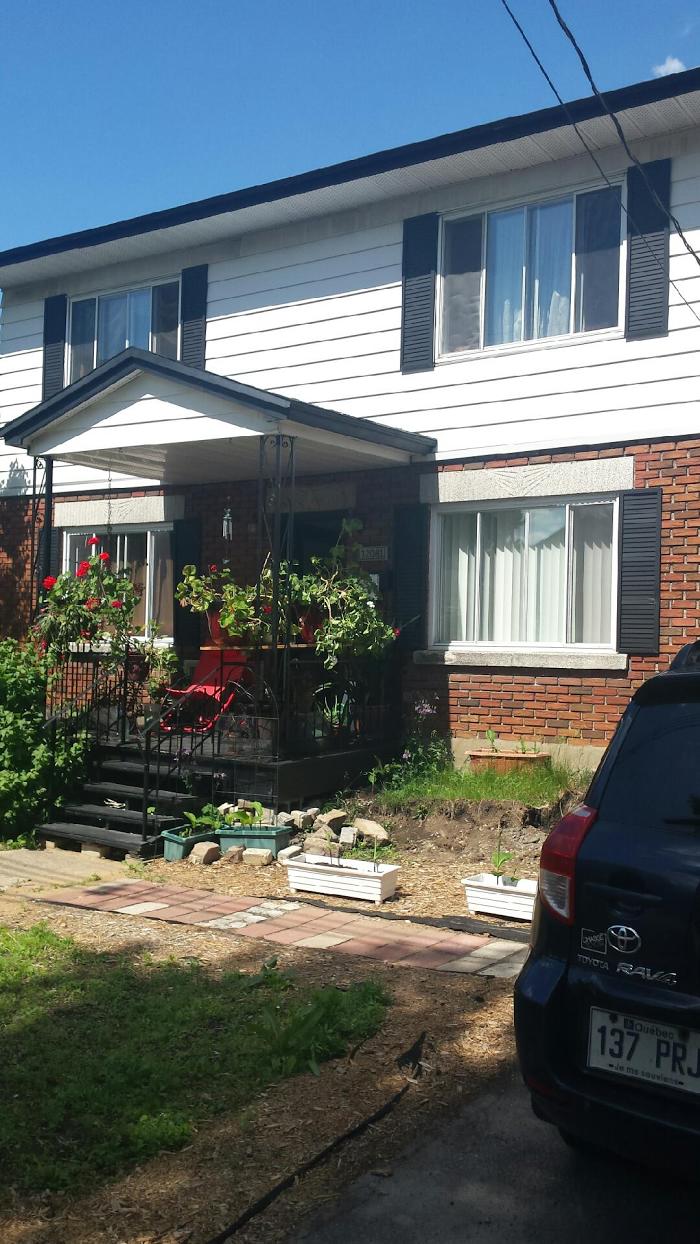 Chantal Gagnier : infirmière en soins de pieds | 12081 Avenue Desaulniers, Montréal-Nord, QC H1G 5J9, Canada | Phone: (514) 755-8082