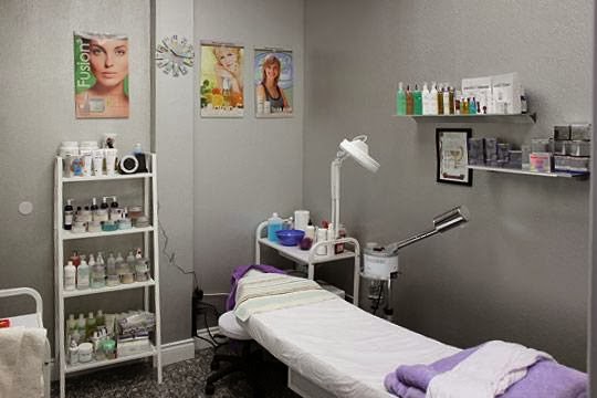 Natashas Beauty Salon | 8700 Dufferin St #16, Concord, ON L4K 4S2, Canada | Phone: (905) 597-5157
