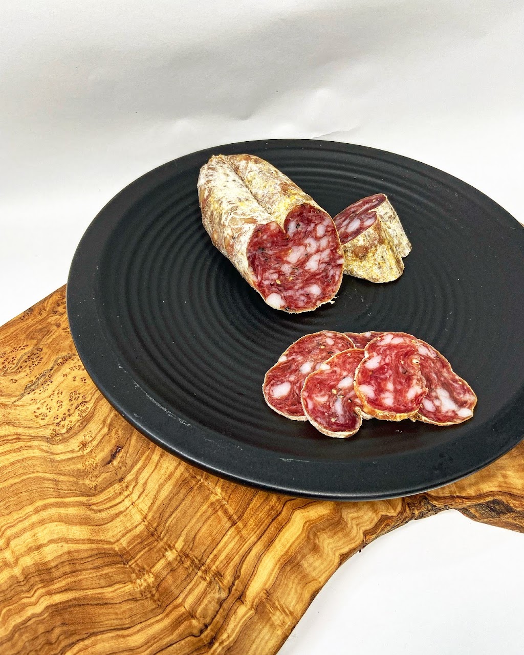 Charcuterie La Cantina | 1440 Rue Principale, Saint-Albert, QC J0A 1E0, Canada | Phone: (873) 665-6013