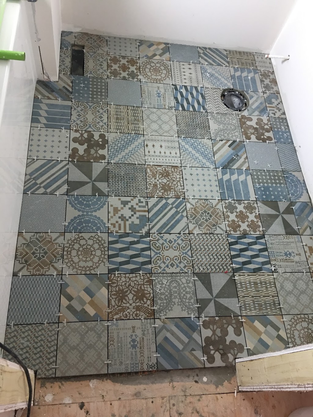 Contemporary Marble and Tile | 24 Hawkfield Crescent NW, Calgary, AB T3G 1Z5, Canada | Phone: (403) 616-2609