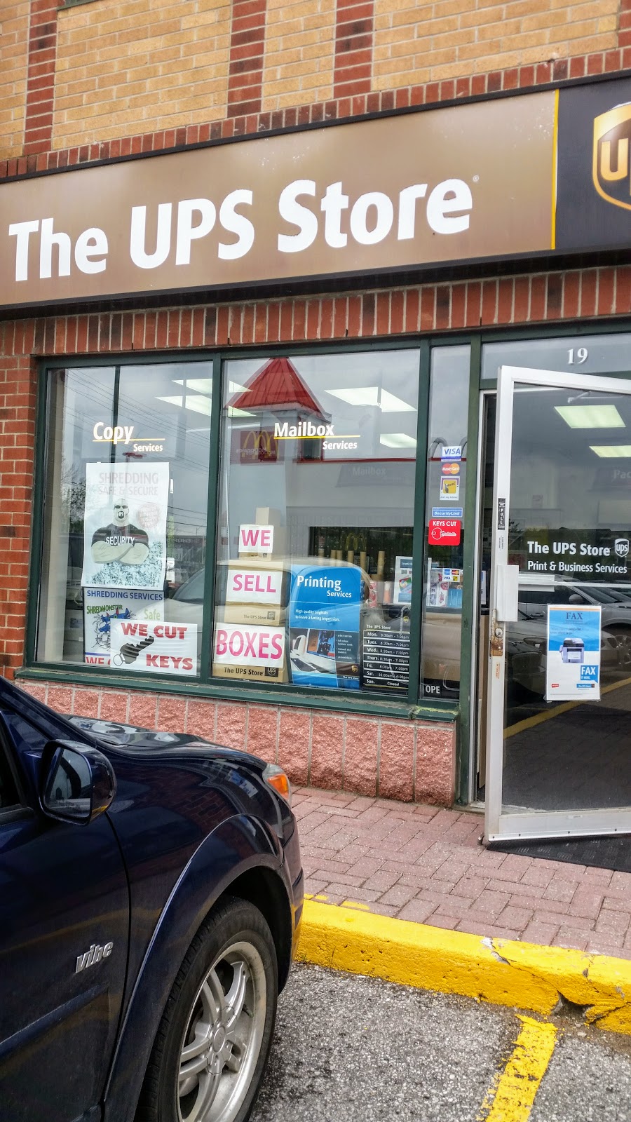 the-ups-store-13085-yonge-st-19-richmond-hill-on-l4e-0k2-canada