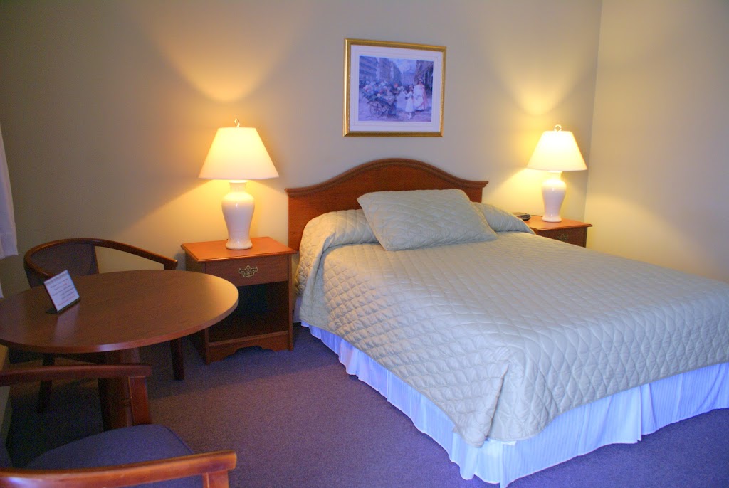Manitoulin Inn | lodging | 2070 ON-551, Mindemoya, ON P0P 1S0, Canada | 7053775500 OR +1 705-377-5500