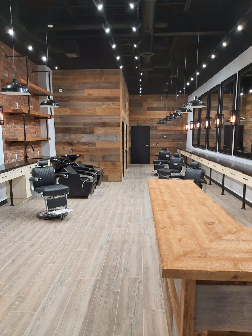 The Barbers Mark Hamilton - Stoney Creek | 1802 Stone Church Rd E #2, Stoney Creek, ON L8J 0B4, Canada | Phone: (905) 560-8880