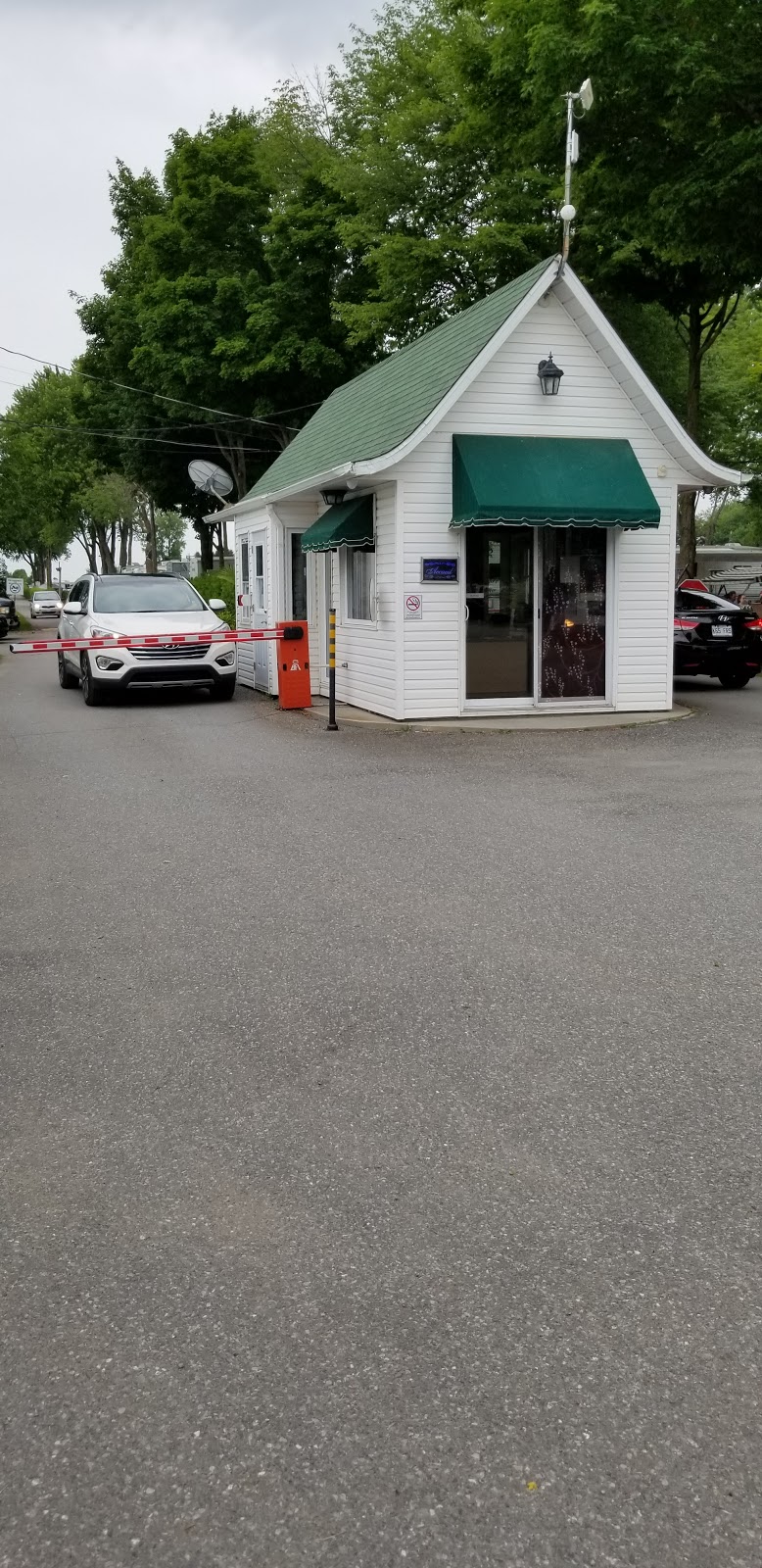 Laliberte Camping | 129 Rang Charlotte, Saint-Liboire, QC J0H 1R0, Canada | Phone: (450) 793-2716