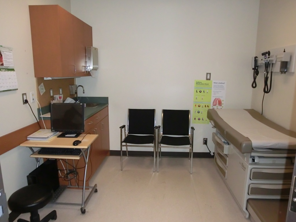 Vineyard Medical Clinic WestWinds | 3633 Westwinds Dr NE #100, Calgary, AB T3J 5K3, Canada | Phone: (587) 955-9400