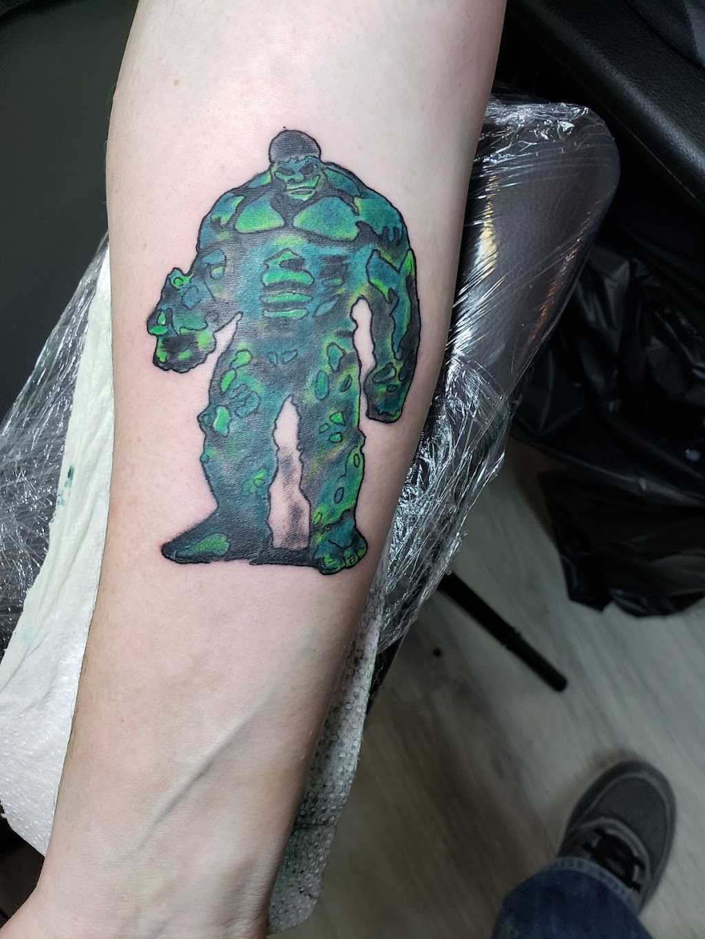 Redline tattoo | 5009d 51 St, Barrhead, AB T7N 1B8, Canada | Phone: (780) 674-0585