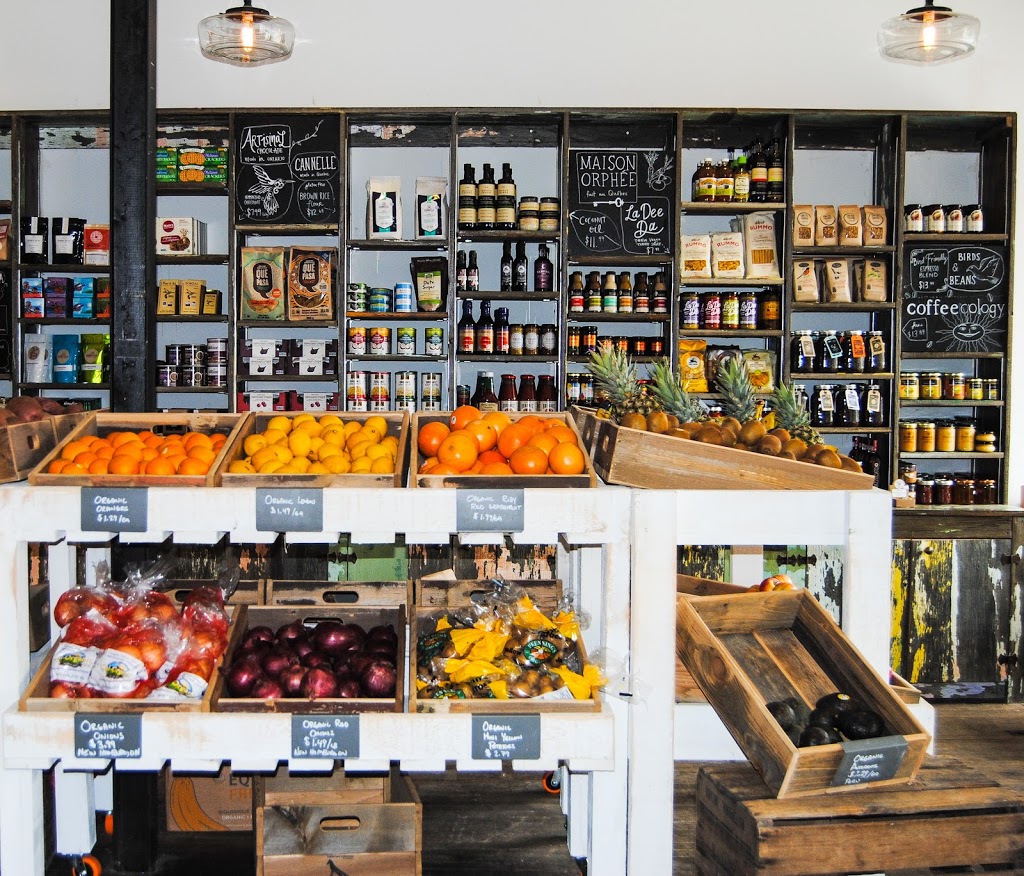 Dundurn Market | 346 Dundurn St S, Hamilton, ON L8P 4L6, Canada | Phone: (905) 518-1433