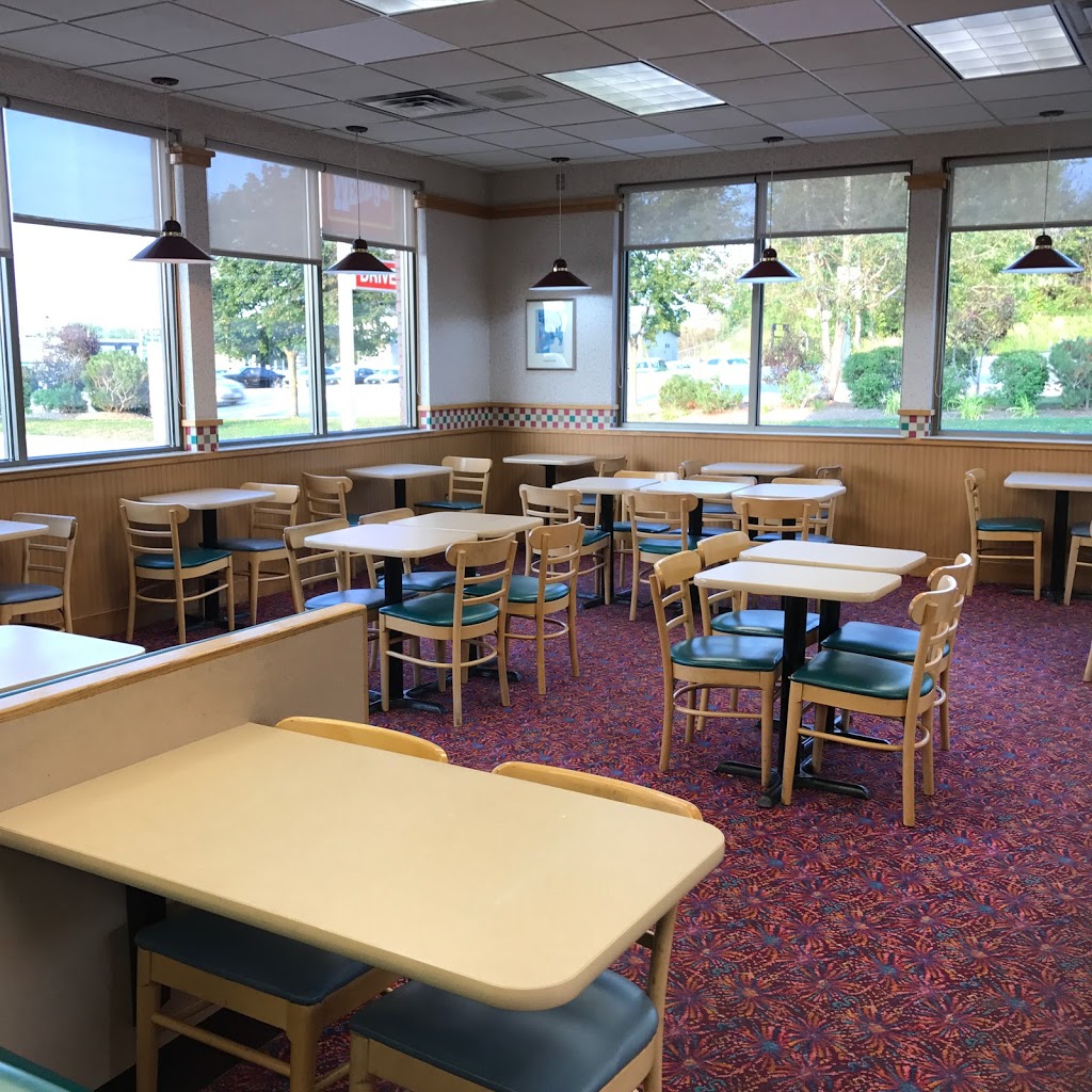 Wendys | 545 Memorial Ave, Orillia, ON L3V 7V5, Canada | Phone: (705) 325-5550