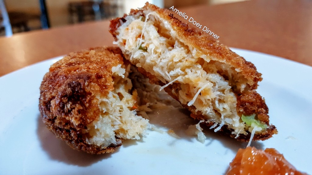 Mississauga Marketplace Fish and Chips | 4555 Hurontario St, Mississauga, ON L4Z 3M1, Canada | Phone: (905) 755-0414