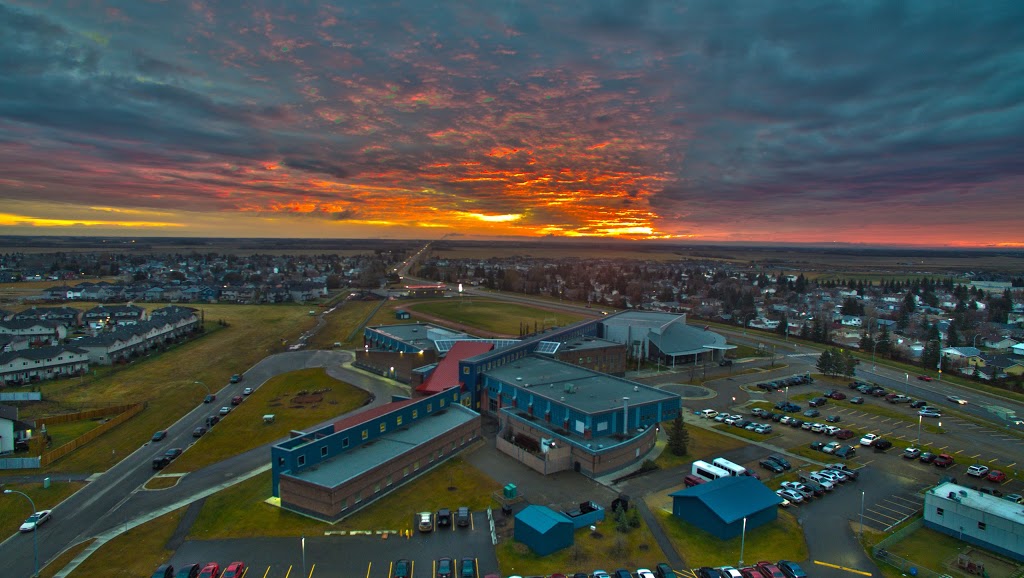 Morinville Community High School | 9506 100 Ave, Morinville, AB T8R 1P6, Canada | Phone: (780) 939-6891