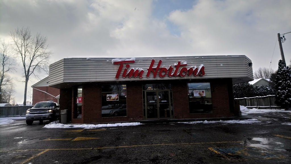 Tim Hortons | 368 St Clair St, Chatham-Kent, ON N7L 3K2, Canada | Phone: (519) 352-7771