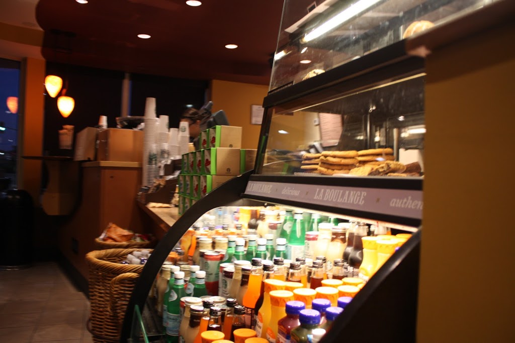 Starbucks | 6688 Fallsview Blvd, Niagara Falls, ON L2G 7M9, Canada | Phone: (905) 354-0434