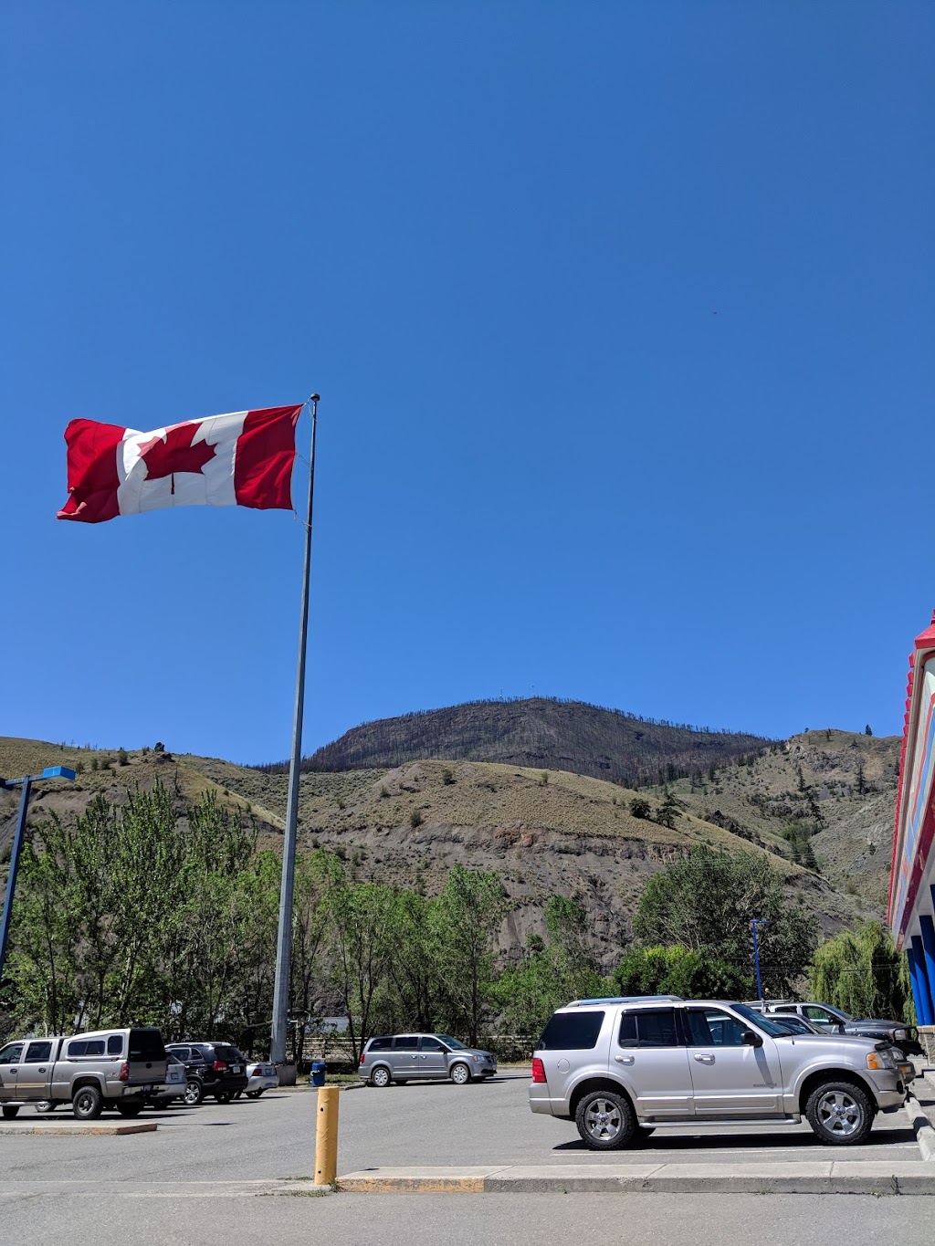 Husky House Restaurant | 959 Trans-Canada Hwy, Cache Creek, BC V0K 1H0, Canada | Phone: (250) 457-9312