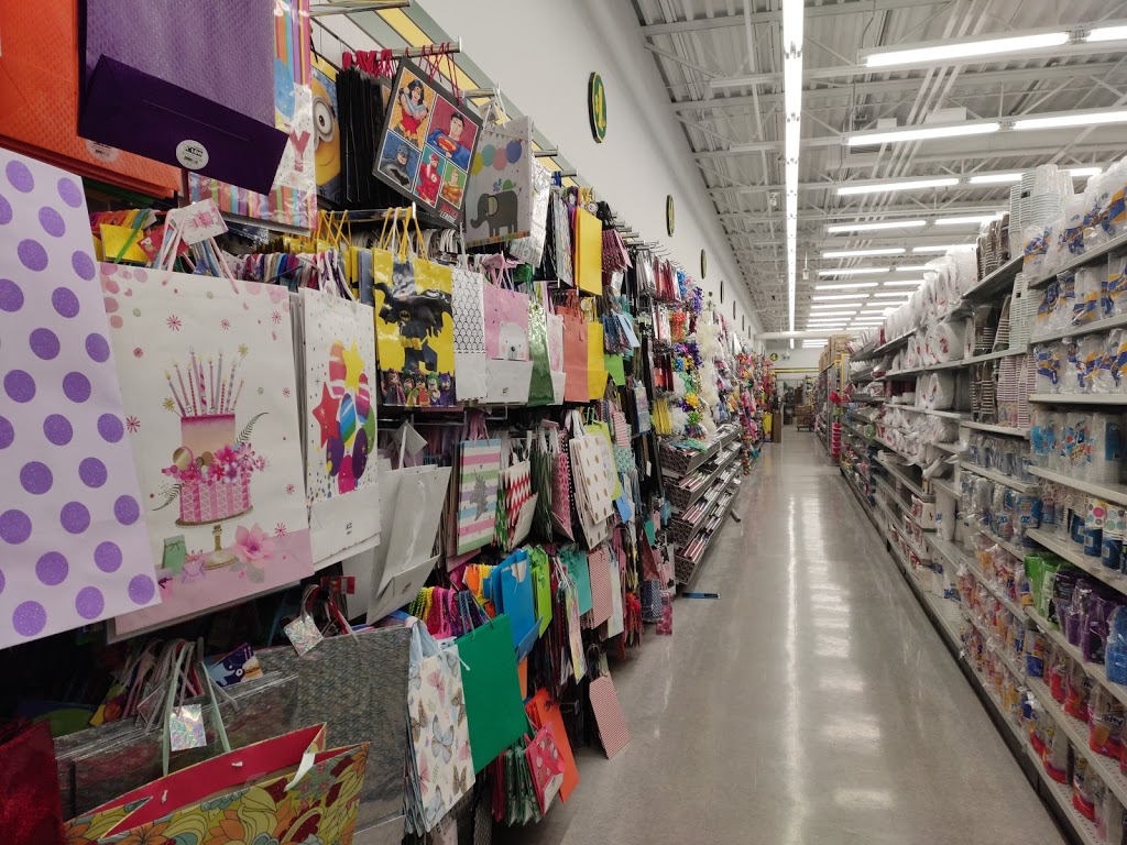 Dollarama | 5415 Tecumseh Rd E, Windsor, ON N8T 1C5, Canada | Phone: (519) 974-2096