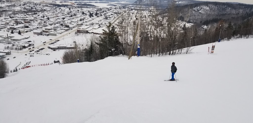 Centre municipal de ski | 700 Rue Desbiens, La Tuque, QC G9X 4E6, Canada | Phone: (819) 523-4422