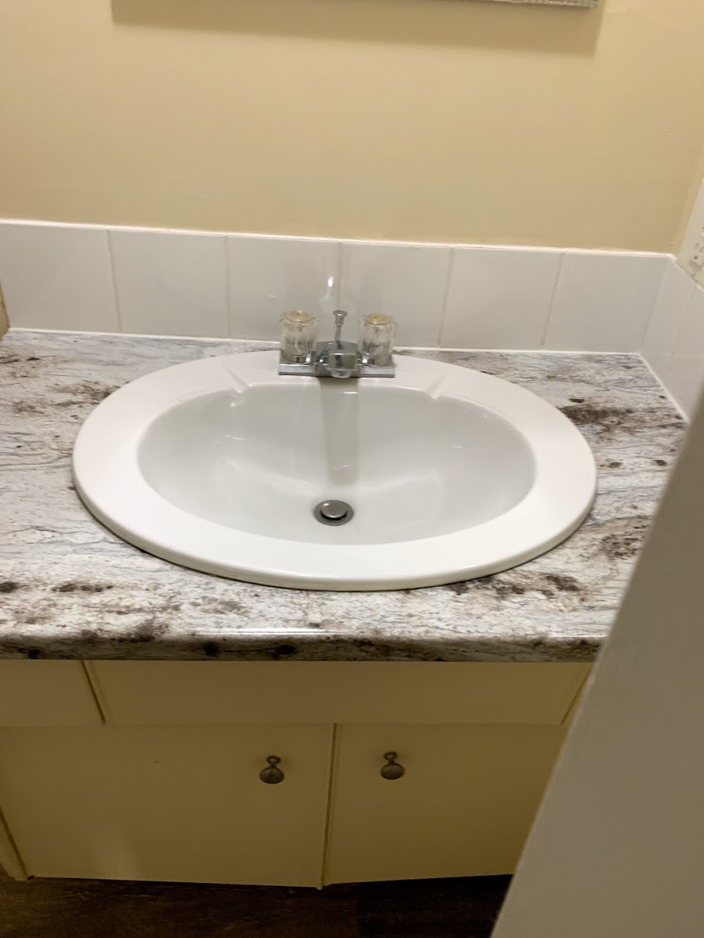 AM Commercial Facility Services Ltd | 7018 49A Ave, Camrose, AB T4V 5E8, Canada | Phone: (780) 679-7812