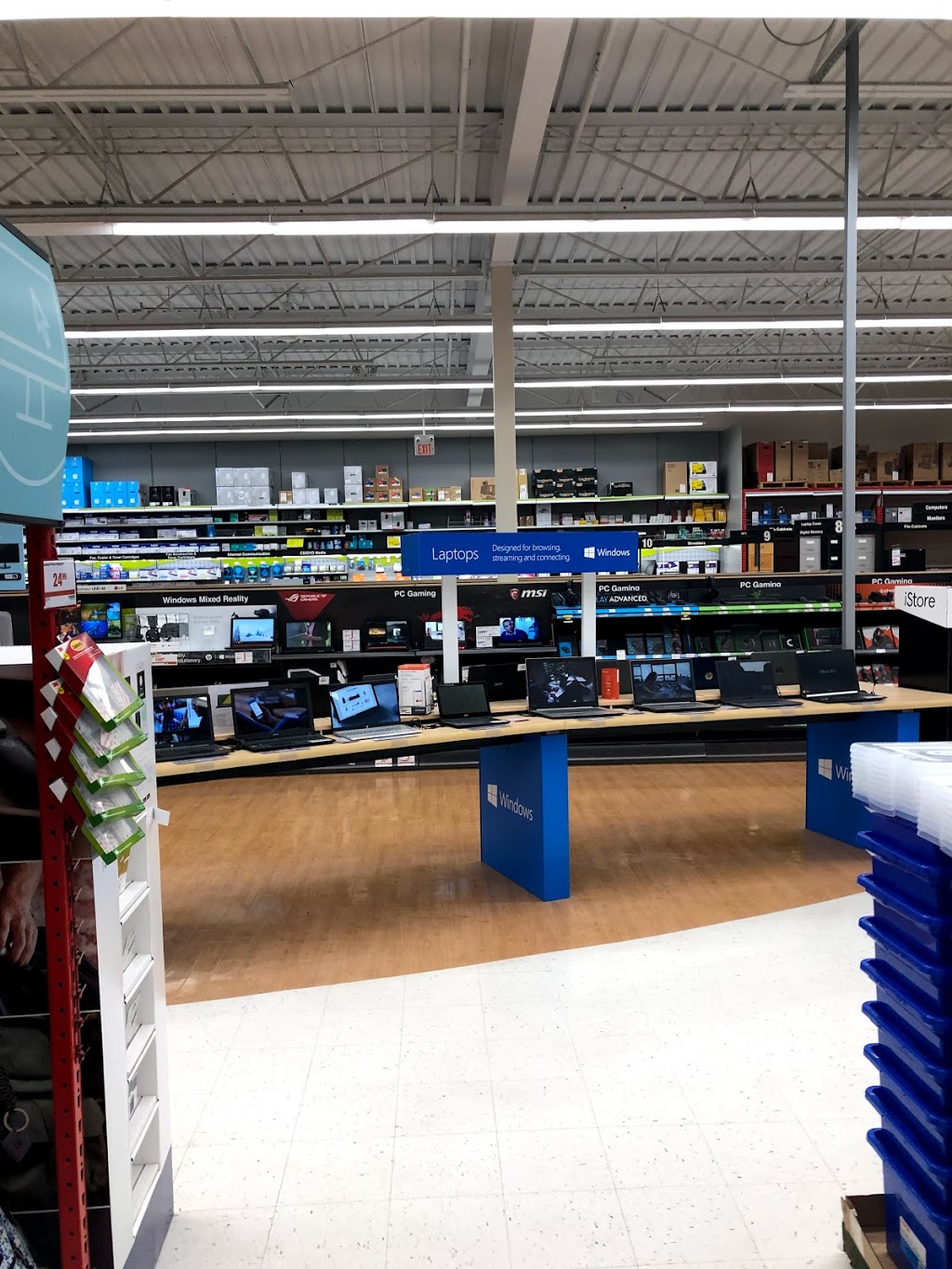Staples | 88 First St, Orangeville, ON L9W 3J6, Canada | Phone: (519) 942-1360