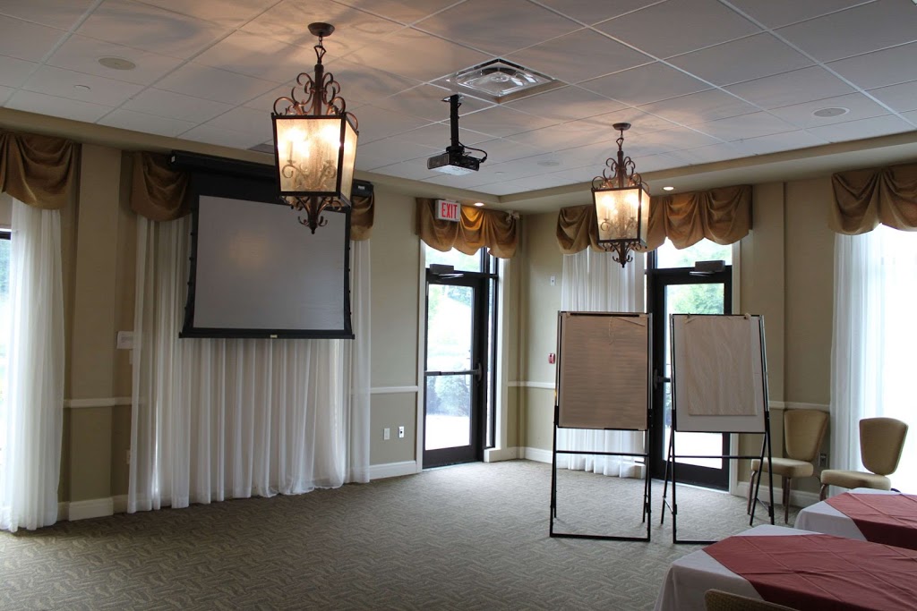 Calabogie Peaks Resort, Ascend Hotel Collection | 30 Barrett Chute Rd, Calabogie, ON K0J 1H0, Canada | Phone: (613) 752-2720