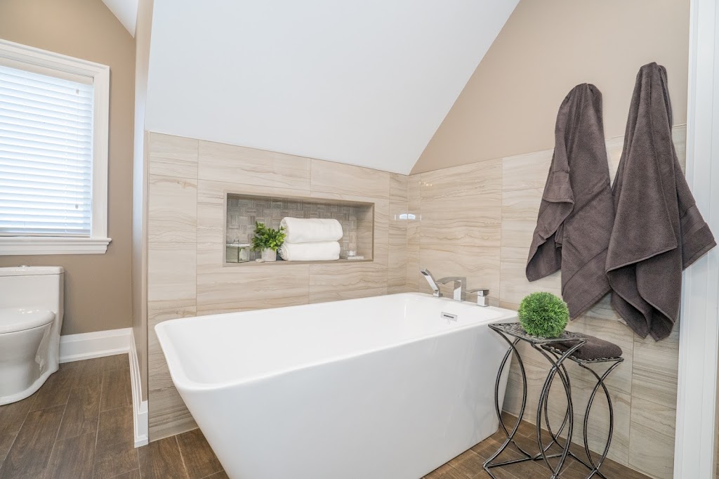 Castle Real Estate Marketing | 10 Sunray St Unit 13C, Whitby, ON L1N 9B5, Canada | Phone: (289) 600-5741