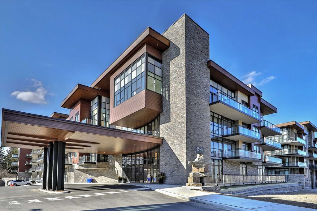 Hillis Group Realty | Gina and Garry | 20 Mineola Rd E #51, Mississauga, ON L5G 4N9, Canada | Phone: (647) 680-1699