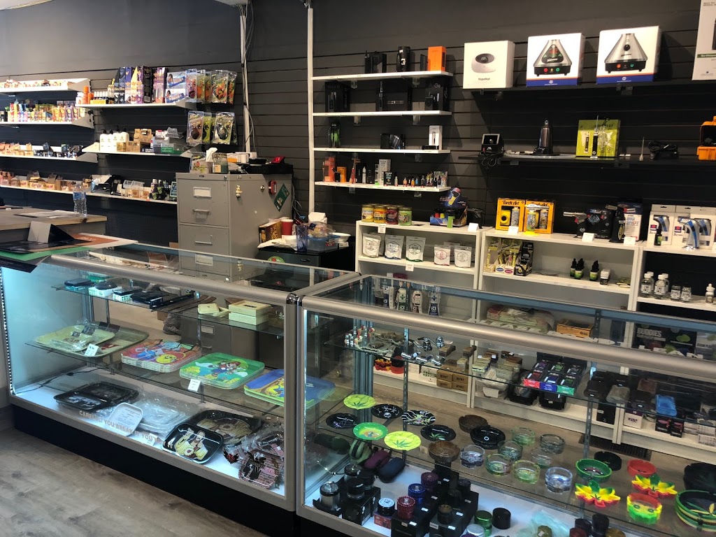 Honeypot Smoke Shop | 6832 Drummond Rd Unit #1, Niagara Falls, ON L2G 4P3, Canada | Phone: (905) 354-1661