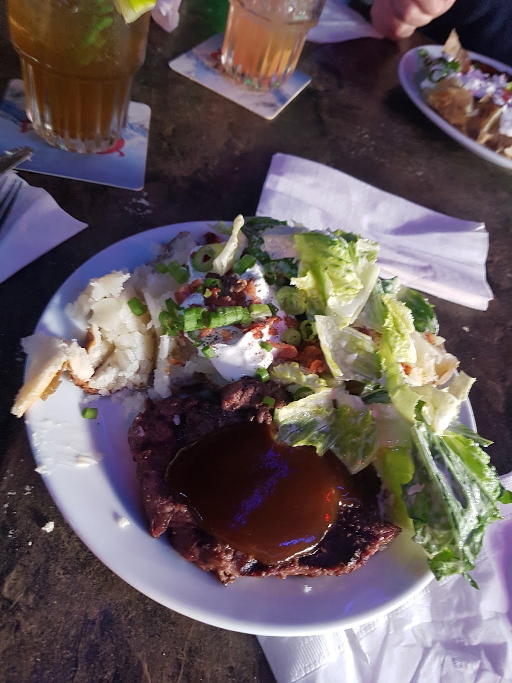 East 40th Pub | 3811 40 Ave, Red Deer, AB T4N 2W4, Canada | Phone: (403) 340-1844
