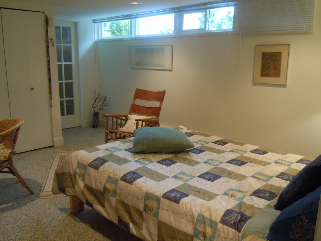 Fraser Riverview Holiday Apartment | 21496 River Rd, Maple Ridge, BC V2X 2B6, Canada | Phone: (604) 467-2783