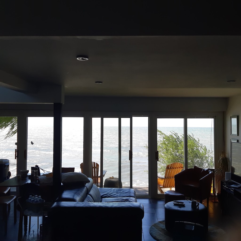 Cabana Lake House | 2114 Lakeshore Rd, Dunnville, ON N1A 2W8, Canada | Phone: (905) 691-7362