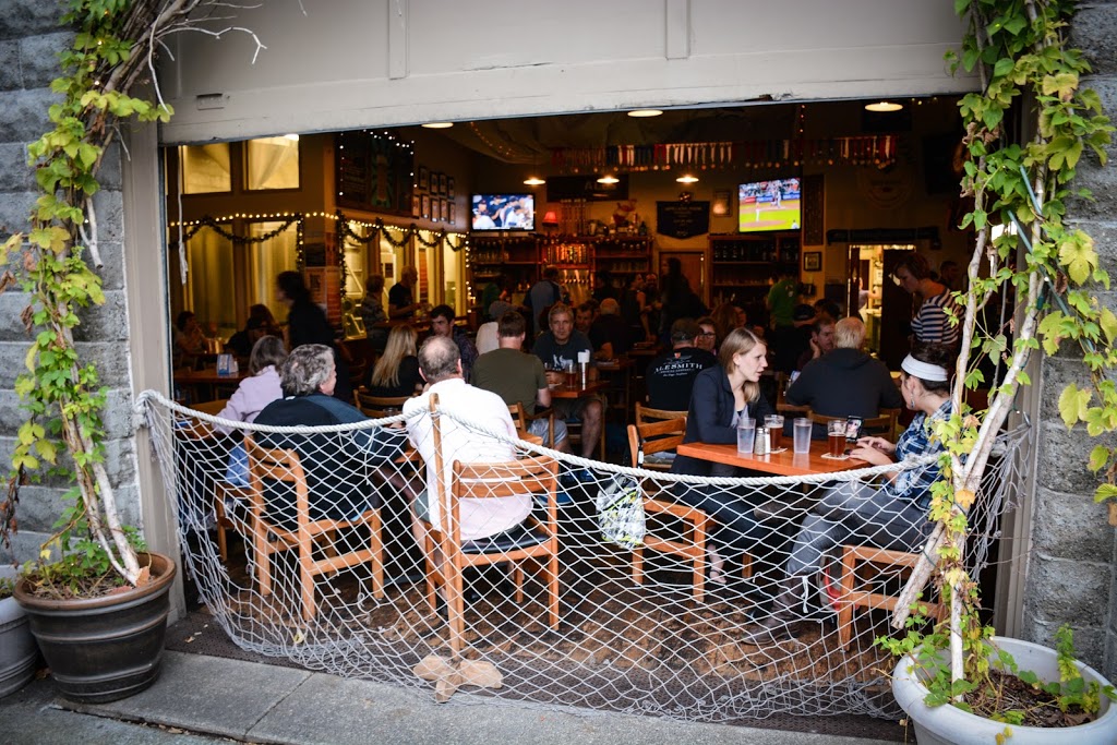 Boundary Bay Brewery & Bistro | 1107 Railroad Ave, Bellingham, WA 98225, USA | Phone: (360) 647-5593