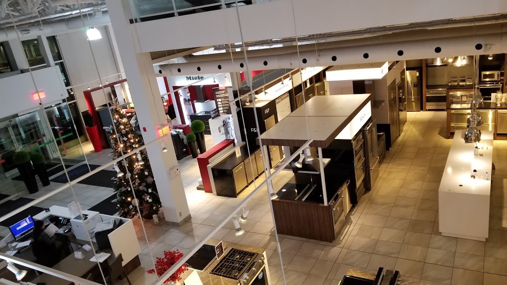 Germain Larivière Store Brossard (DIX30) | 8480 Boulevard Leduc #90, Brossard, QC J4Y 0K7, Canada | Phone: (450) 766-2225