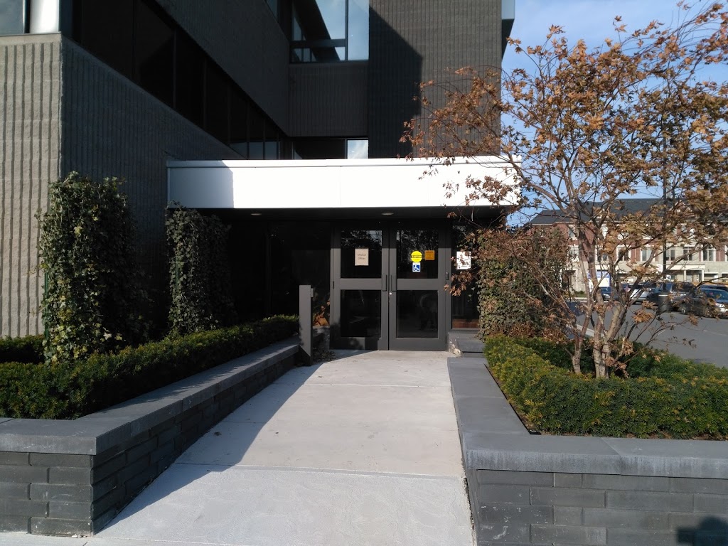 Cliffway Pharmacy | 2021 Cliff Rd #302, Mississauga, ON L5A 3N7, Canada | Phone: (905) 276-8198