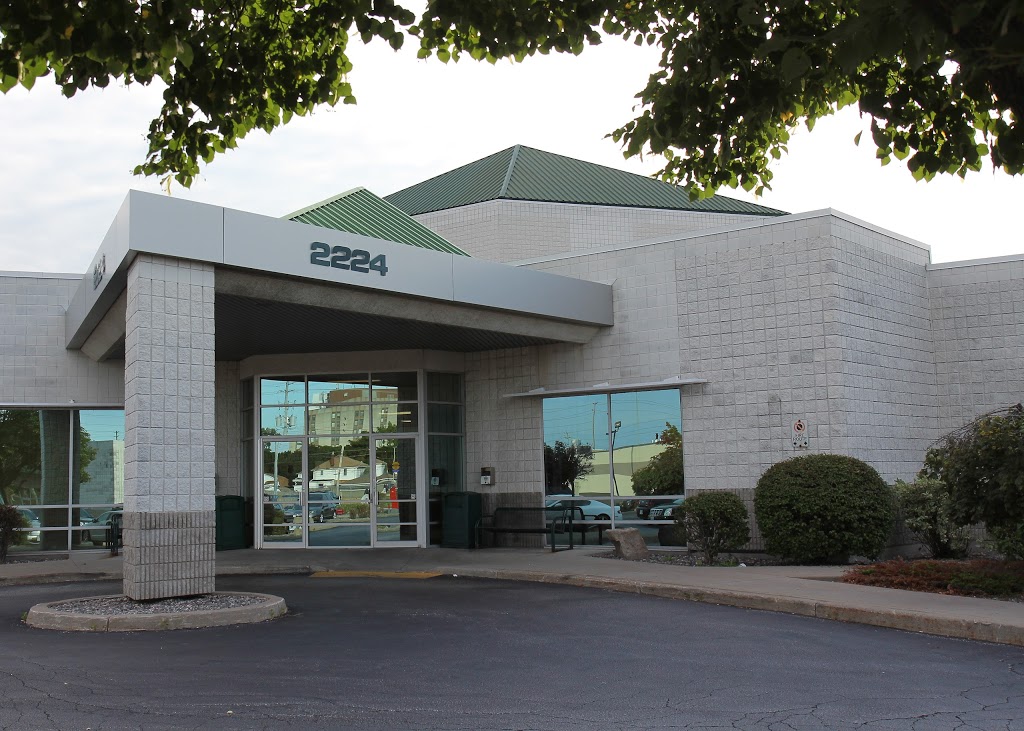 Emara Laser Eye Centers | 2224 Walker Rd Suite 200, Windsor, ON N8W 5L7, Canada | Phone: (877) 415-2020