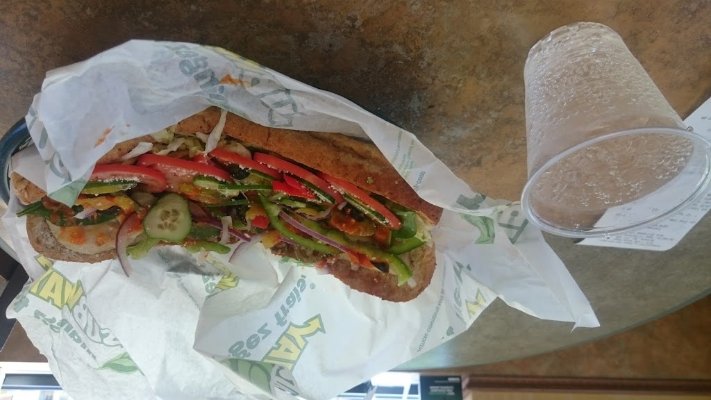 Subway | 538 Yates Rd, Kelowna, BC V1V 2V2, Canada | Phone: (250) 763-5601