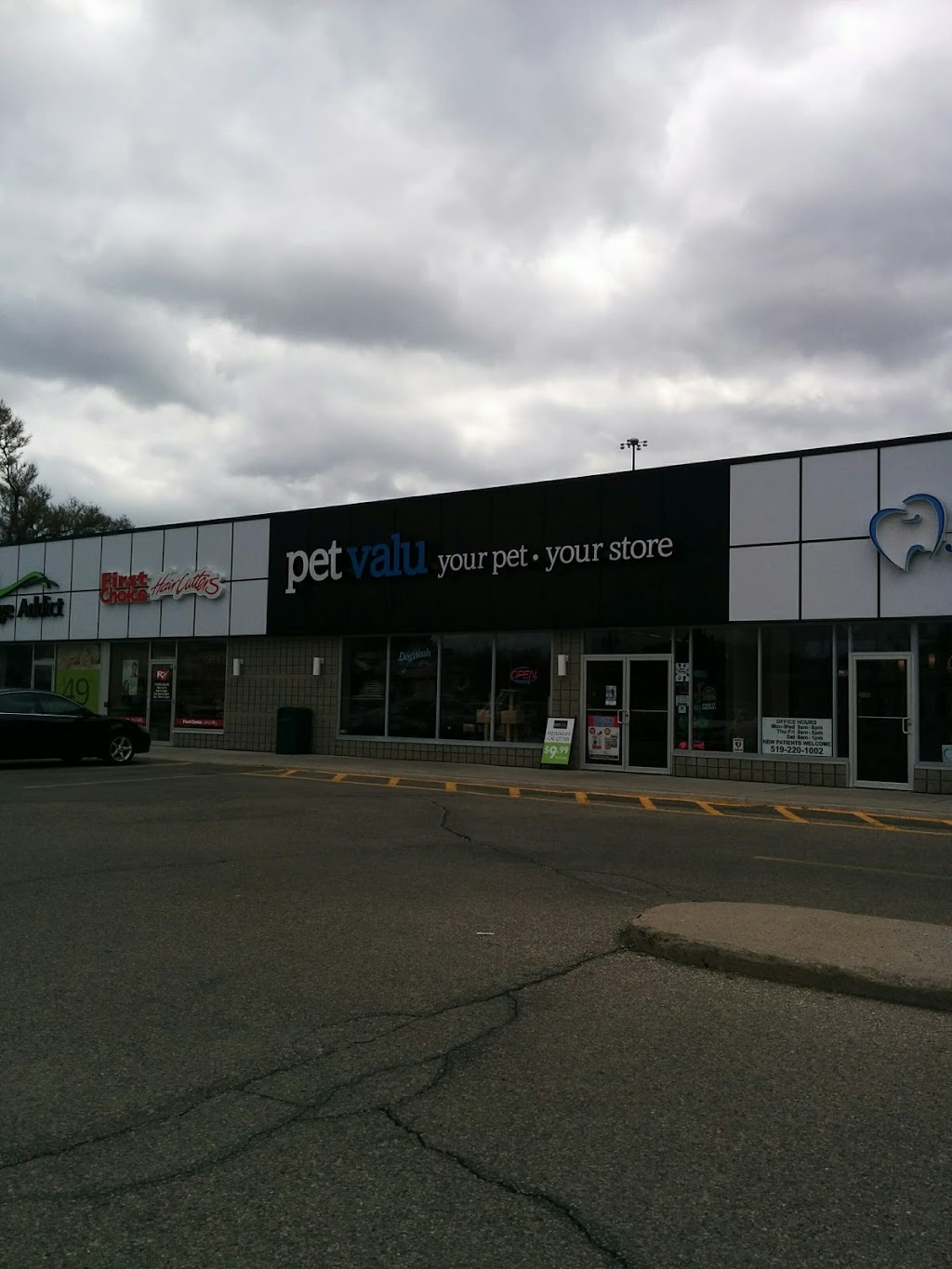 Pet Valu | 180 Holiday Inn Dr, Cambridge, ON N3C 1Z4, Canada | Phone: (519) 651-3368