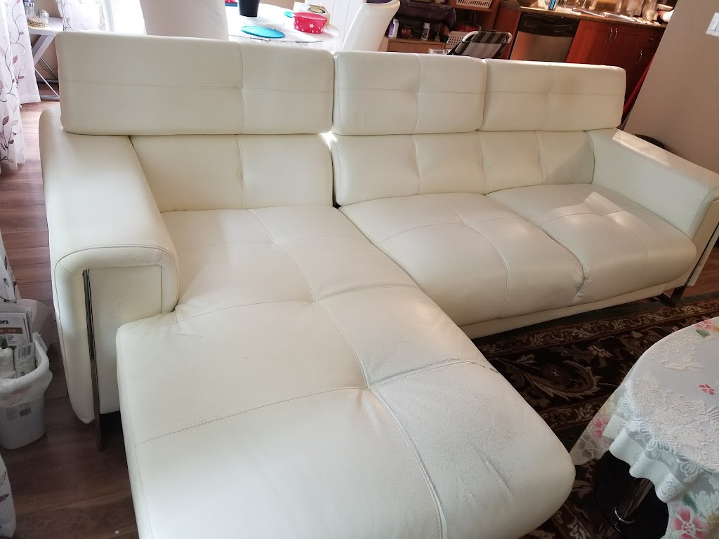 Dodds Furniture Warehouse | 650 Garbally Rd, Victoria, BC V8T 2K2, Canada | Phone: (250) 380-2849