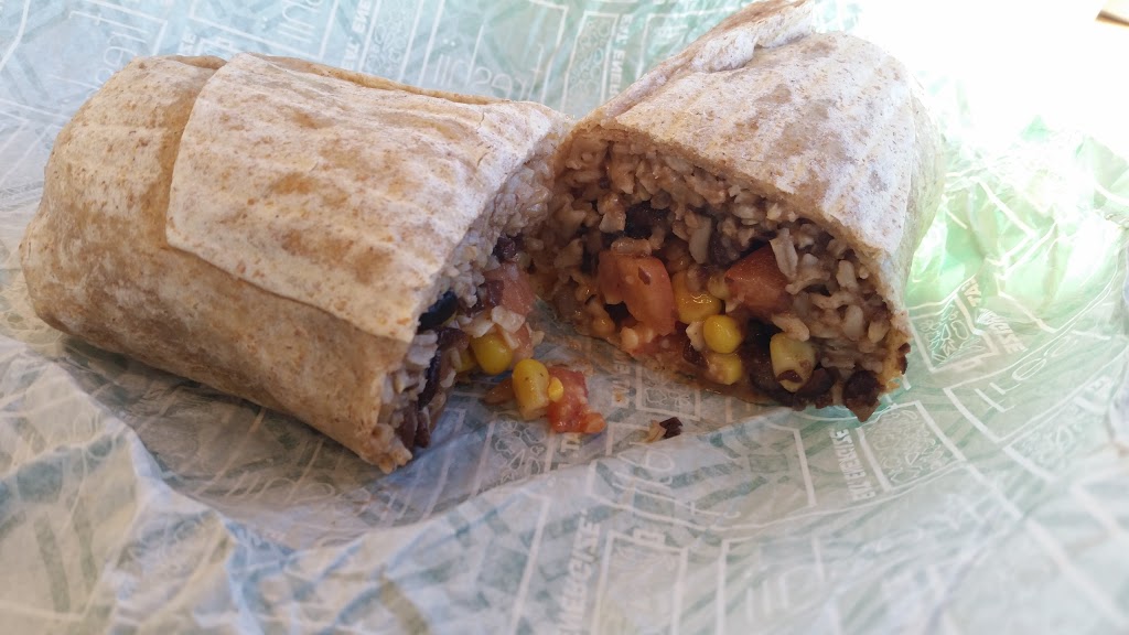 Freshii Kelowna Airport | 5538 Airport Way, Kelowna, BC V1V 1S1, Canada | Phone: (778) 753-7055