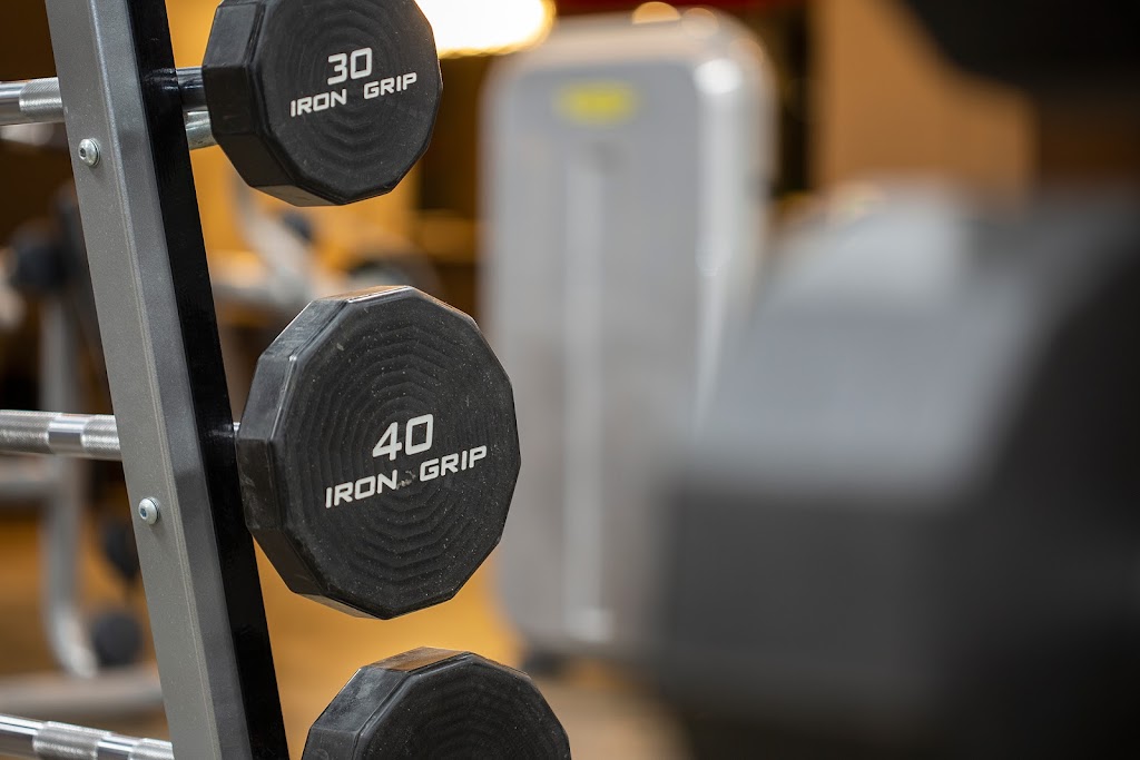 Omega Fit Club | 767 Bayridge Dr, Kingston, ON K7P 2P1, Canada | Phone: (613) 634-3484